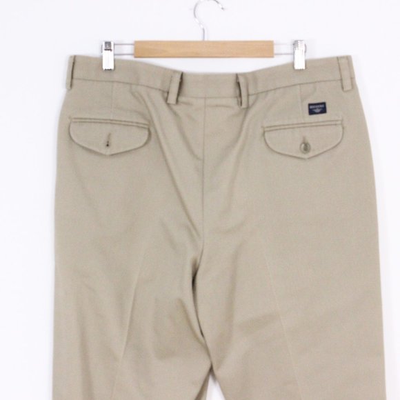 Dockers Individual Fit Beige Pleated Chino - Picture 4 of 4